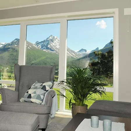 Romsdalseggen * Isfjorden
