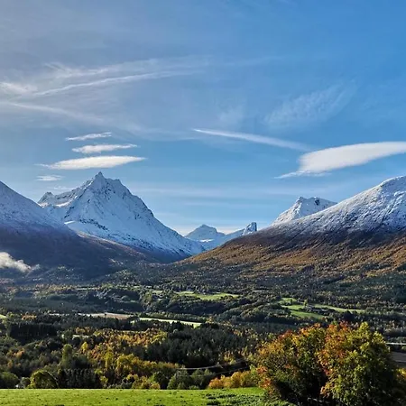 Romsdalseggen Isfjorden