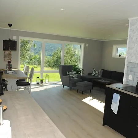Romsdalseggen Apartamento *