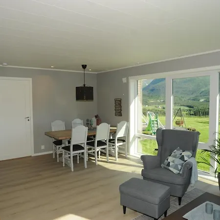 Apartamento Romsdalseggen Isfjorden
