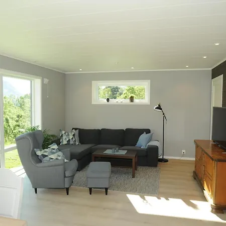 Romsdalseggen Apartmán Isfjorden